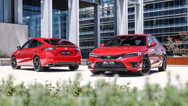 Honda Civic 2022 red front and back