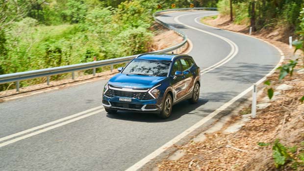 KIA_Sportage_S_2022-front