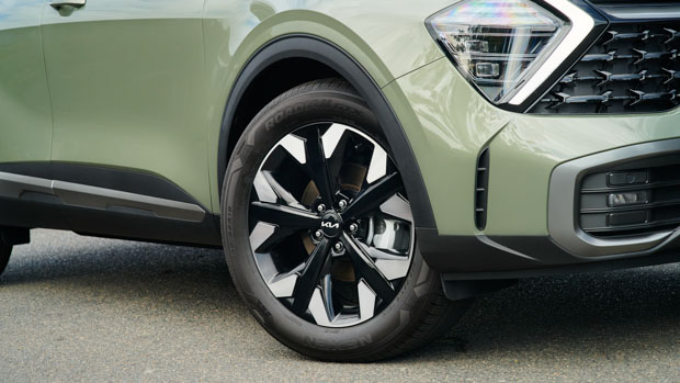 Kia_Sportage_2022_rims