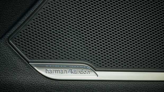 Kia_Sportage_2022_speaker