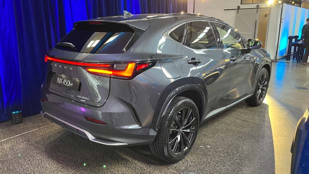 Lexus NX 450h F Sport 2022 rear end