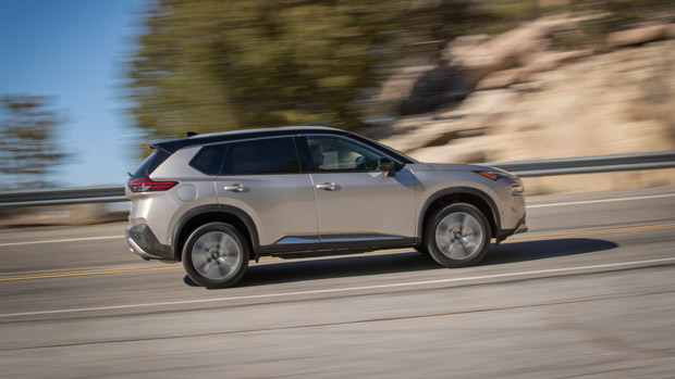 Nissan X-Trail 1.5 turbo 2023 profile motion