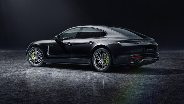 Porsche Panamera Platinum Edition 2022 rear