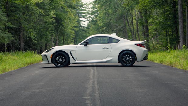 Toyota GR 86 2022 side