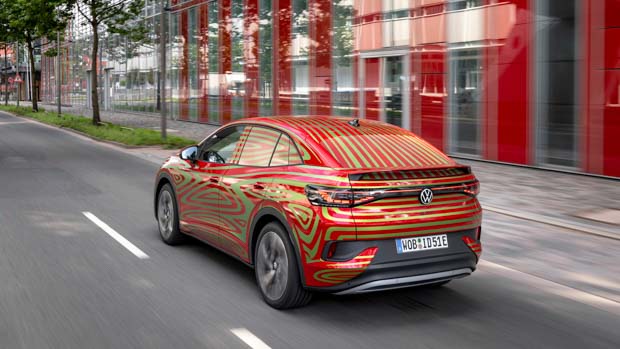 Volkswagen_ID5_prototype_2022 rear3/4