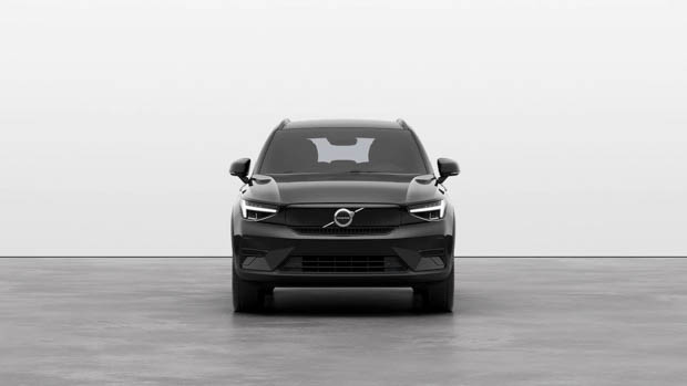 Volvo XC40 2023 front view
