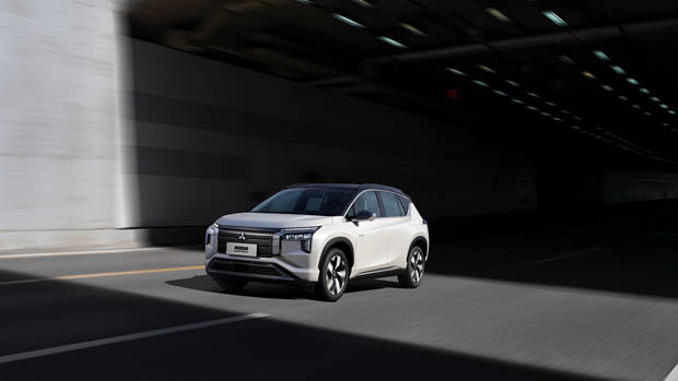 Mitsubishi Airtrek EV 2022 driving on road