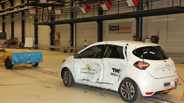 Renault Zoe 2021 side impact aftermath
