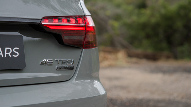 Audi A4 45TFSI 2022 taillights