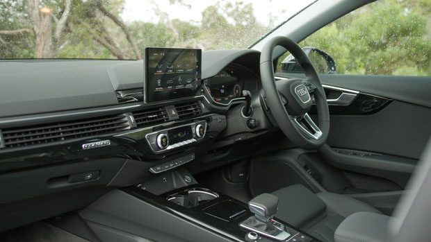 Audi A4 45TFSI 2022 cabin