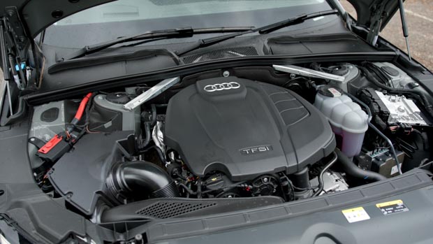 Audi A4 45TFSI 2022 engine