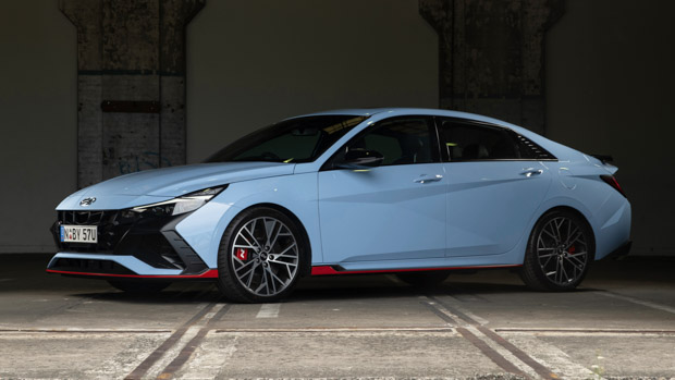 Hyundai i30 Sedan N 2022 front 3/4