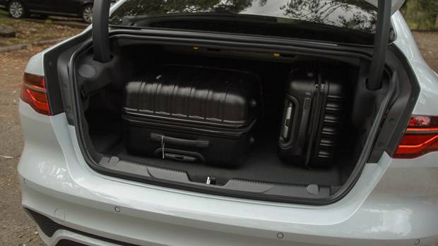 Jaguar XE P300 AWD Black 2022 boot