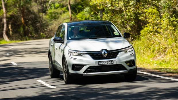 Renault Arkana Intens 2022 dynamic 3