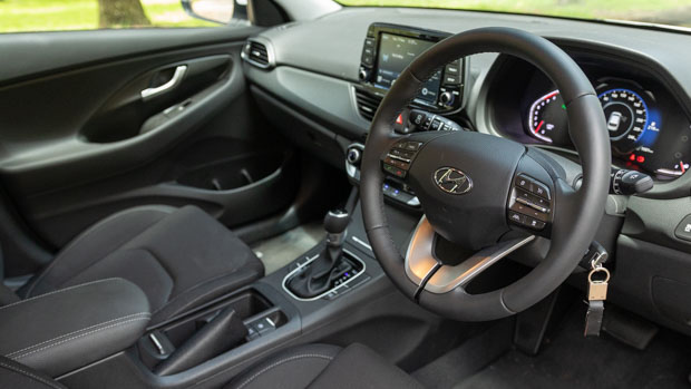 Hyundai i30 hatch base 2021 front cabin