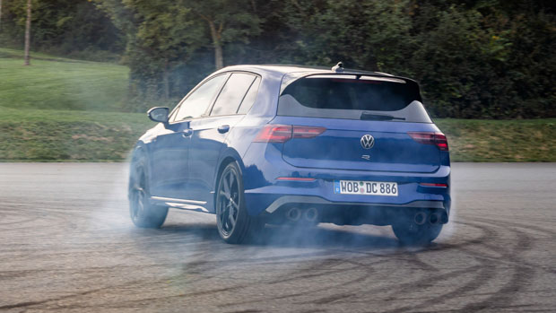 Volkswagen Golf R 2022 slide rear