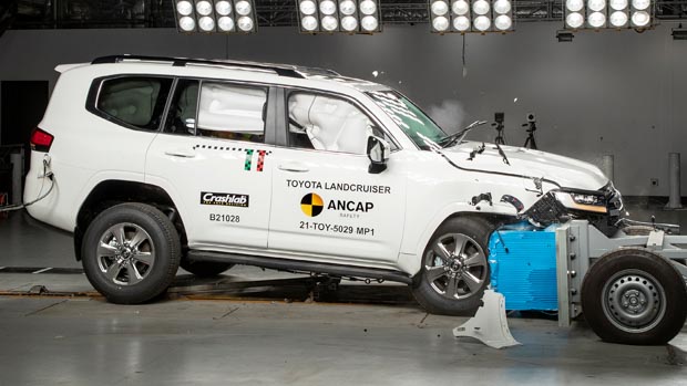 Toyota Land Cruiser 2022 ANCAP front impact