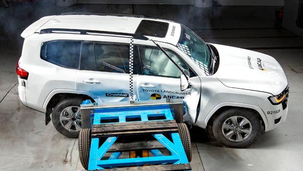 Toyota Land Cruiser 2022 ANCAP side impact