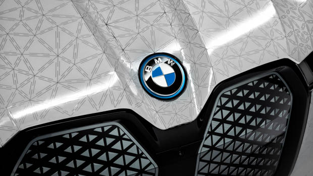 BMW iX colour change surface