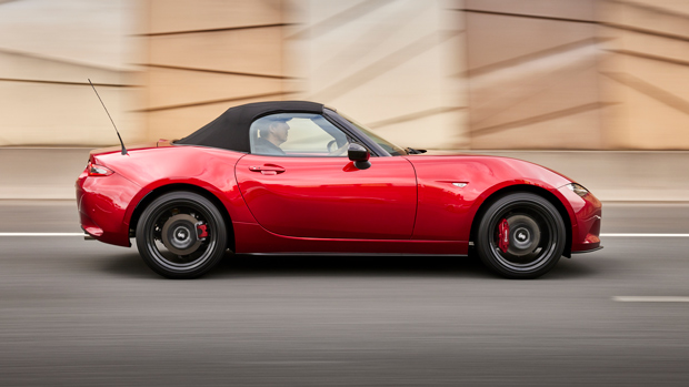 2022 Mazda MX 5 KPC review 35