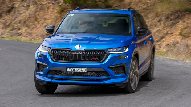 2022 Skoda Kodiaq RS blue SUV - dynamic front 3/4 #1