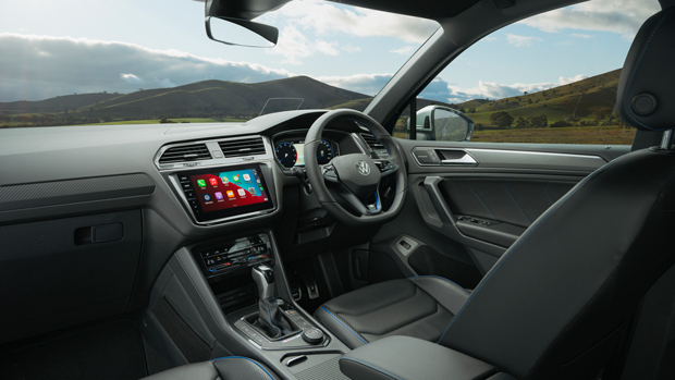 Volkswagen Tiguan R 2022 interior