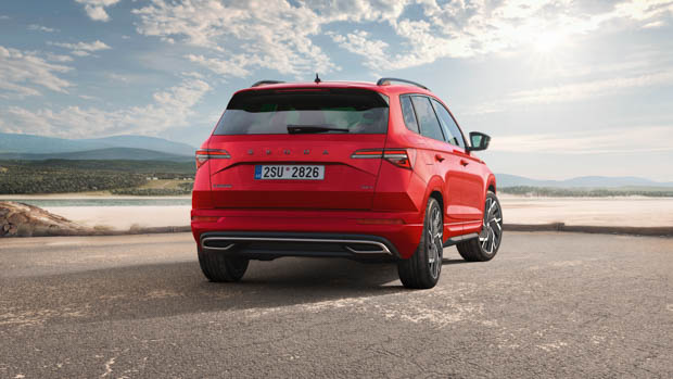 Skoda Karoq 2022 red rear end view