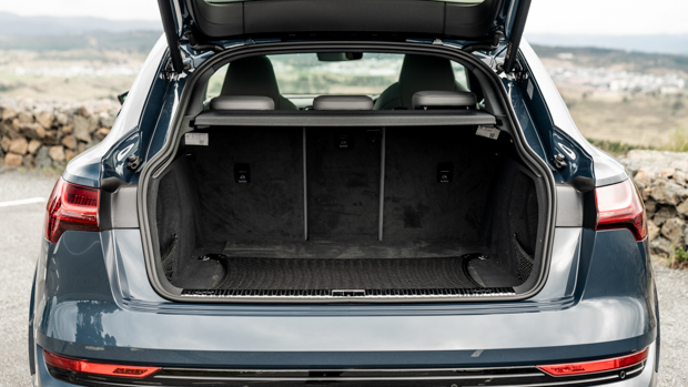 Audi e-Tron S 2022 rear boot
