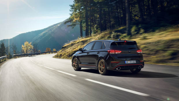 Hyundai i30 N Drive-N Limited Edition black driving