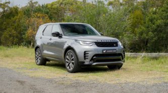 Land Rover Discovery 2022 review