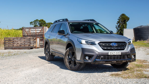 Subaru Outback Sport 2022 silver black-7
