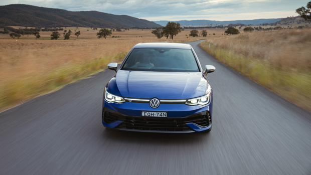 Volkswagen Golf R 2022 review front