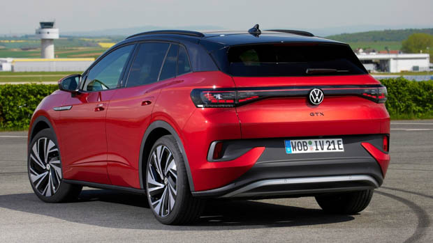 Volkswagen ID4 red rear angle