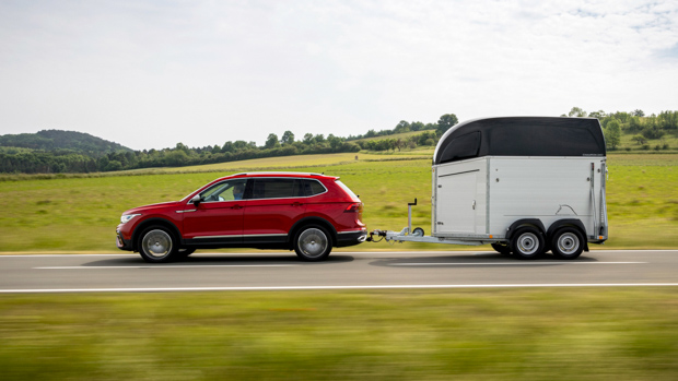Volkswagen Tiguan Allspace 2022 side trailer