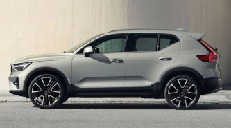 Volvo XC40 2022: facelifted small SUV quietly drops on European configurators
