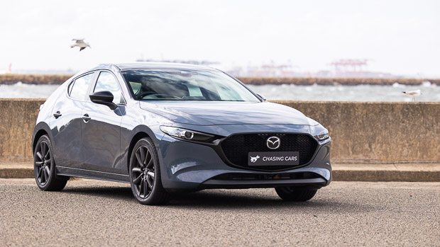 Mazda 3 G25 Evolve SP 2022 front 3/4