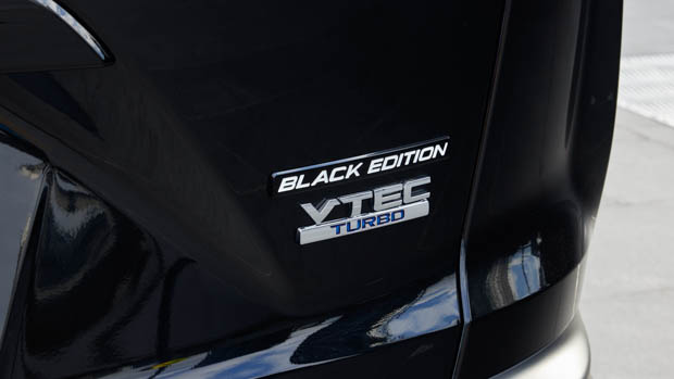 Honda CR-V Black Edition badge