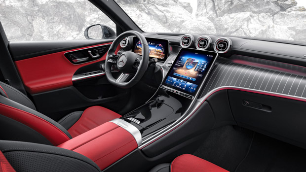 Mercedes-Benz GLC 2023 AMG Line red interior