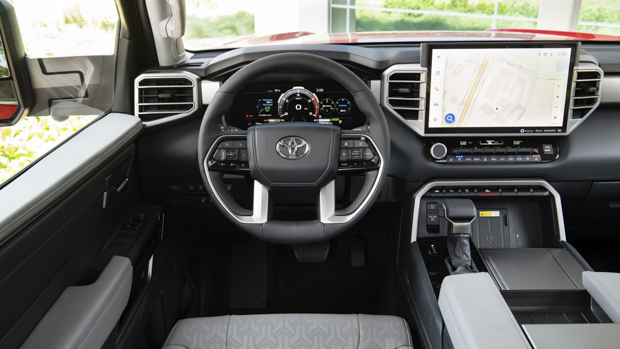 Toyota Sequoia 2023 cabin-1