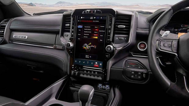 Ram 1500 TRX 2023 interior screen