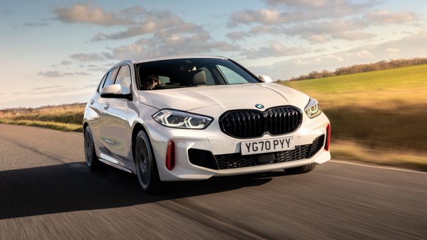 BMW 128ti 2021 front 3/4 driving