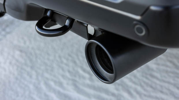 Ford F-150 Raptor R 2022 exhaust pipe