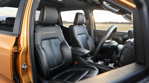 Ford Ranger Wildtrak 2022 front seats