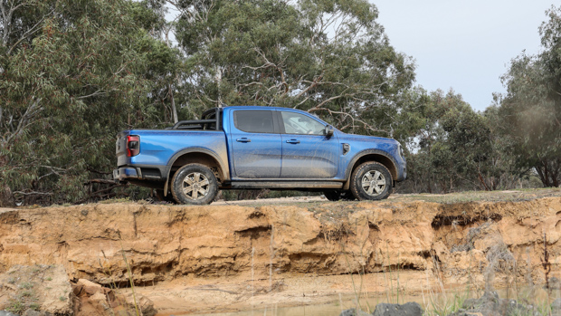 Ford Ranger XLT 2022 dirty blue
