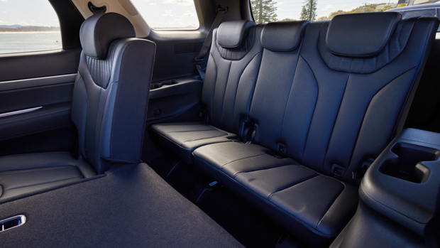 Hyundai Palisade Elite 2022 interior back seats rear
