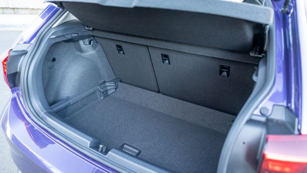 Volkswagen Polo Life 2022 review images-9