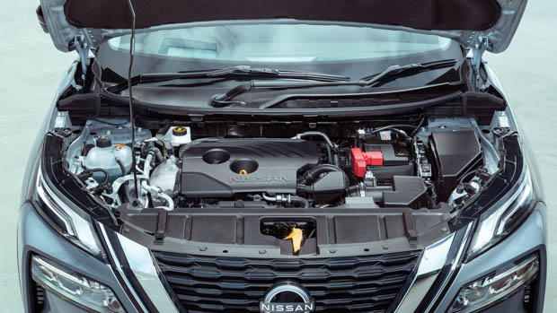 Nissan X-Trail 2022 engine bay