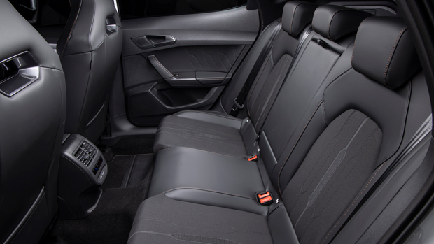 2022 Cupra Formentor VZe SUV White - interior 5