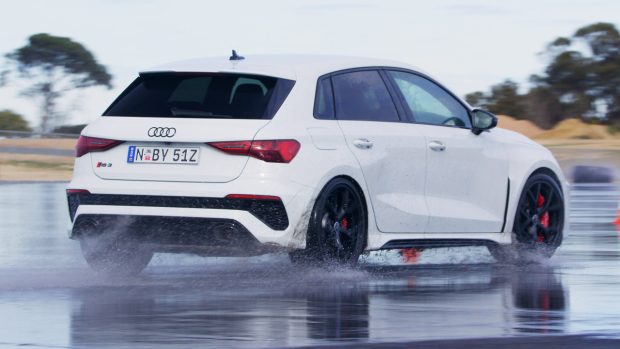Audi RS3 2022-16