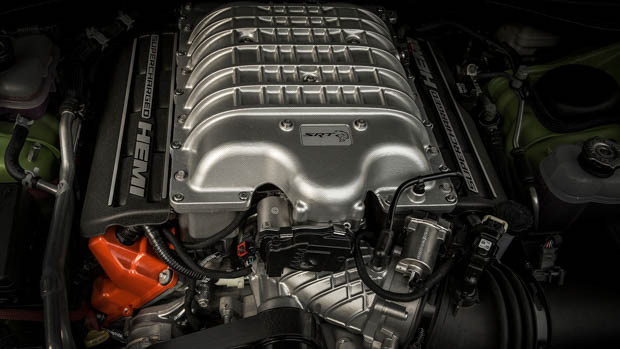 Dodge Challenger SRT Hellcat engine